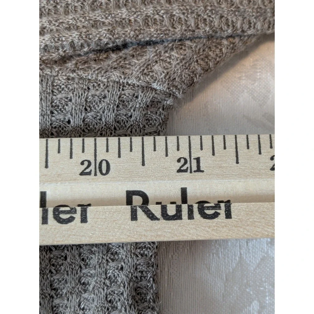 In Loom Taupe Waffle Knit Ruffle Long Sleeve Top Size M - Picture 9 of 10